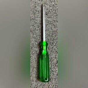 E.R. Tool Taiwan Screwdriver Fully Hardened Green Handle 7.5”